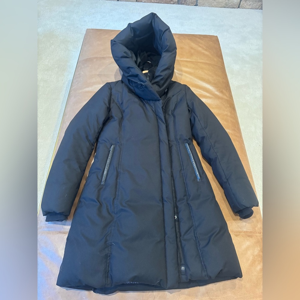 Soia & Kyo brand winter jacket with vest zipper size small. Color black